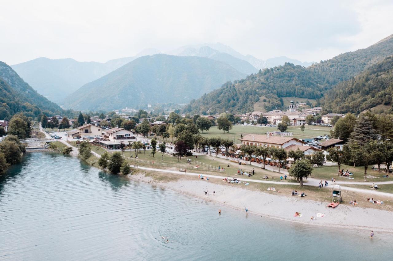 Hotel Da Franco e Adriana Pieve Di Ledro Esterno foto