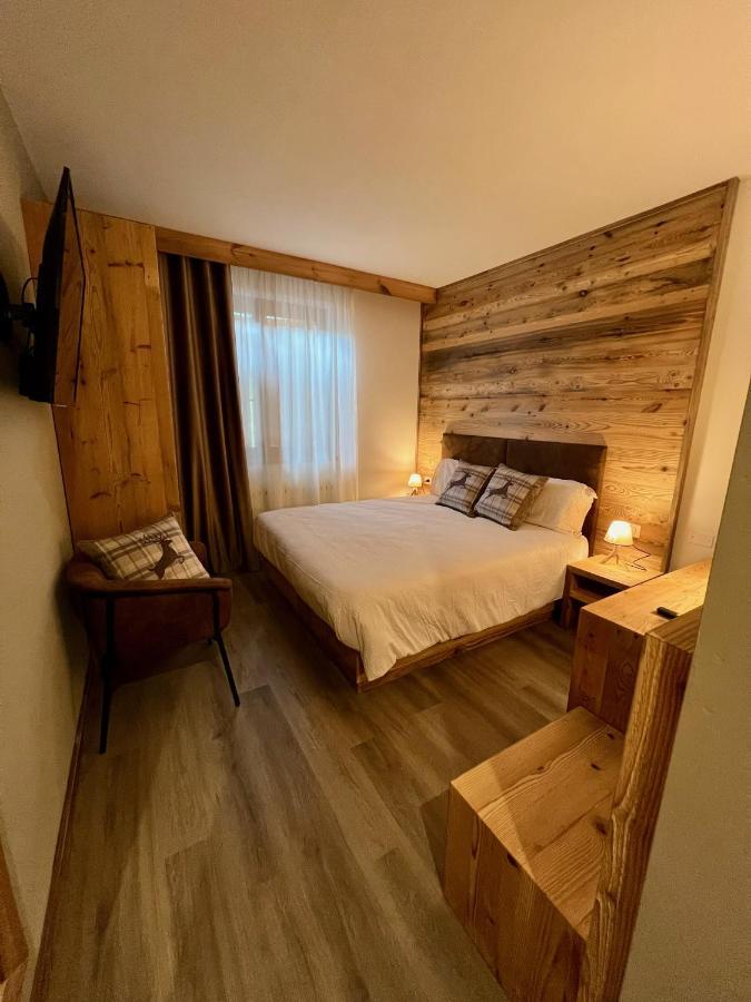 Hotel Da Franco e Adriana Pieve Di Ledro Esterno foto