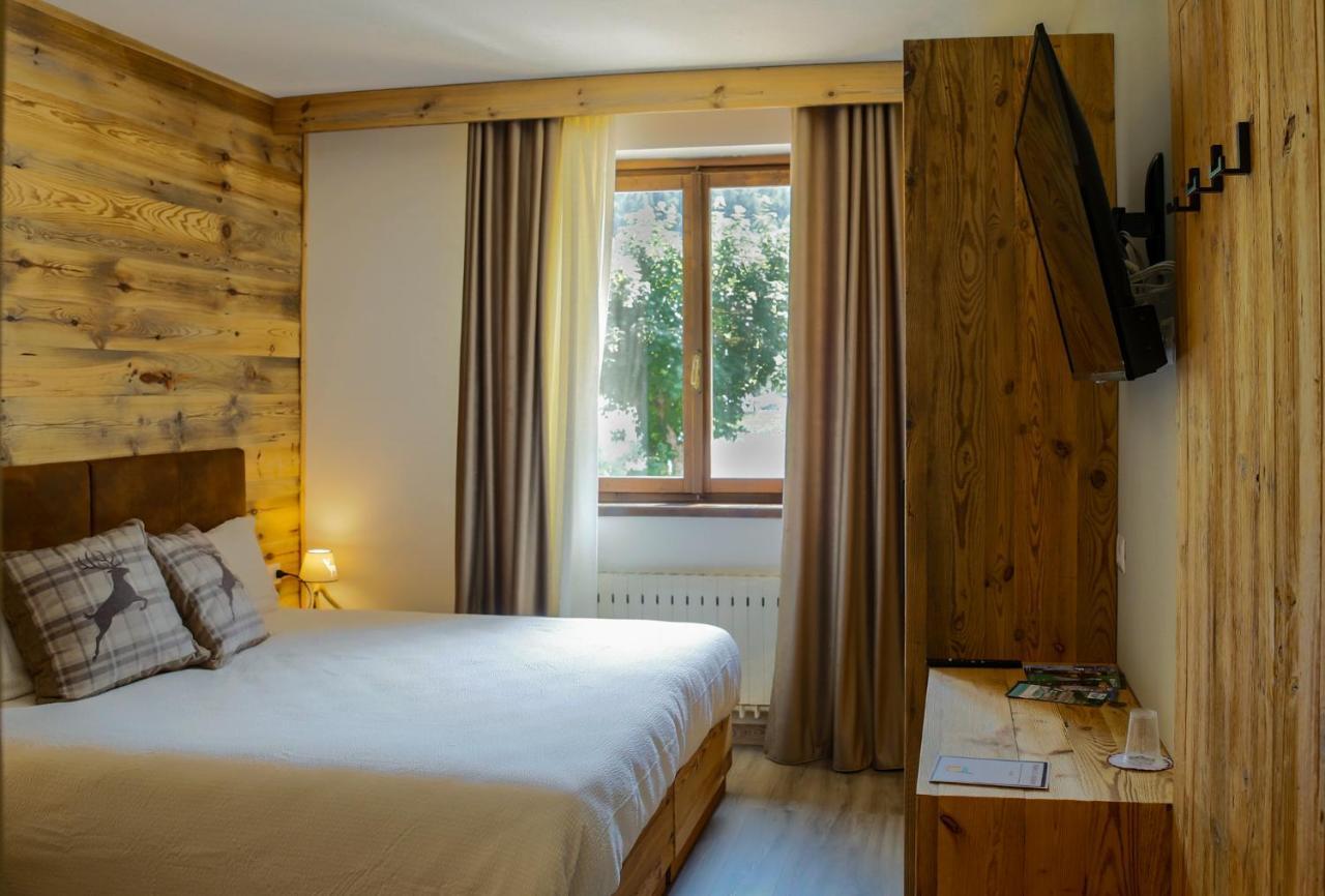 Hotel Da Franco e Adriana Pieve Di Ledro Esterno foto